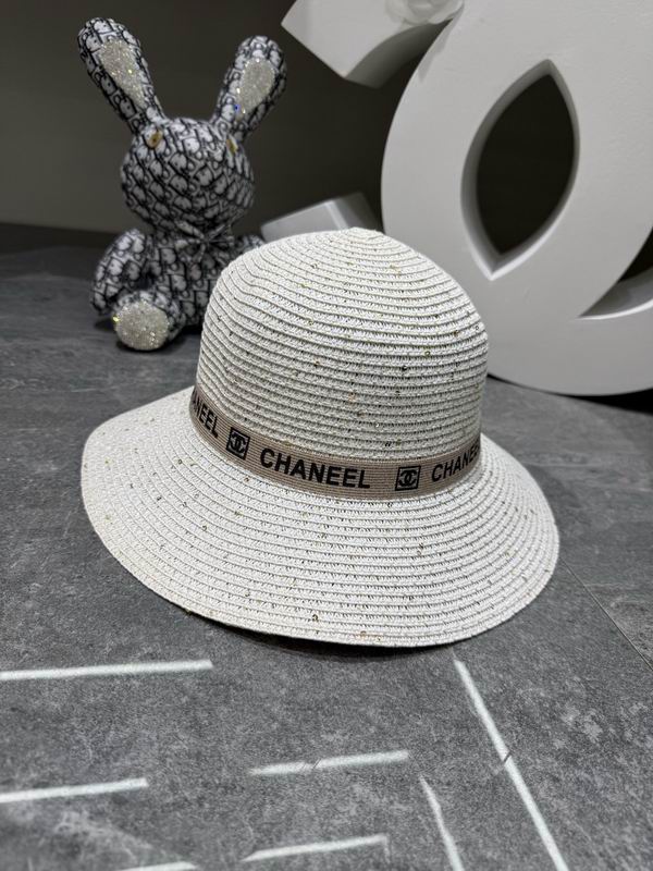 Chanel top hat dx198